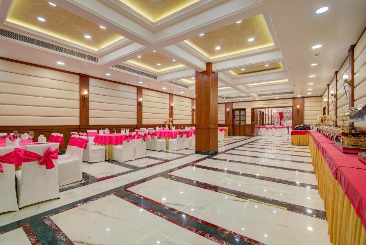 Hotel Home In By Amrik Sukhdev Sonipat Exterior foto