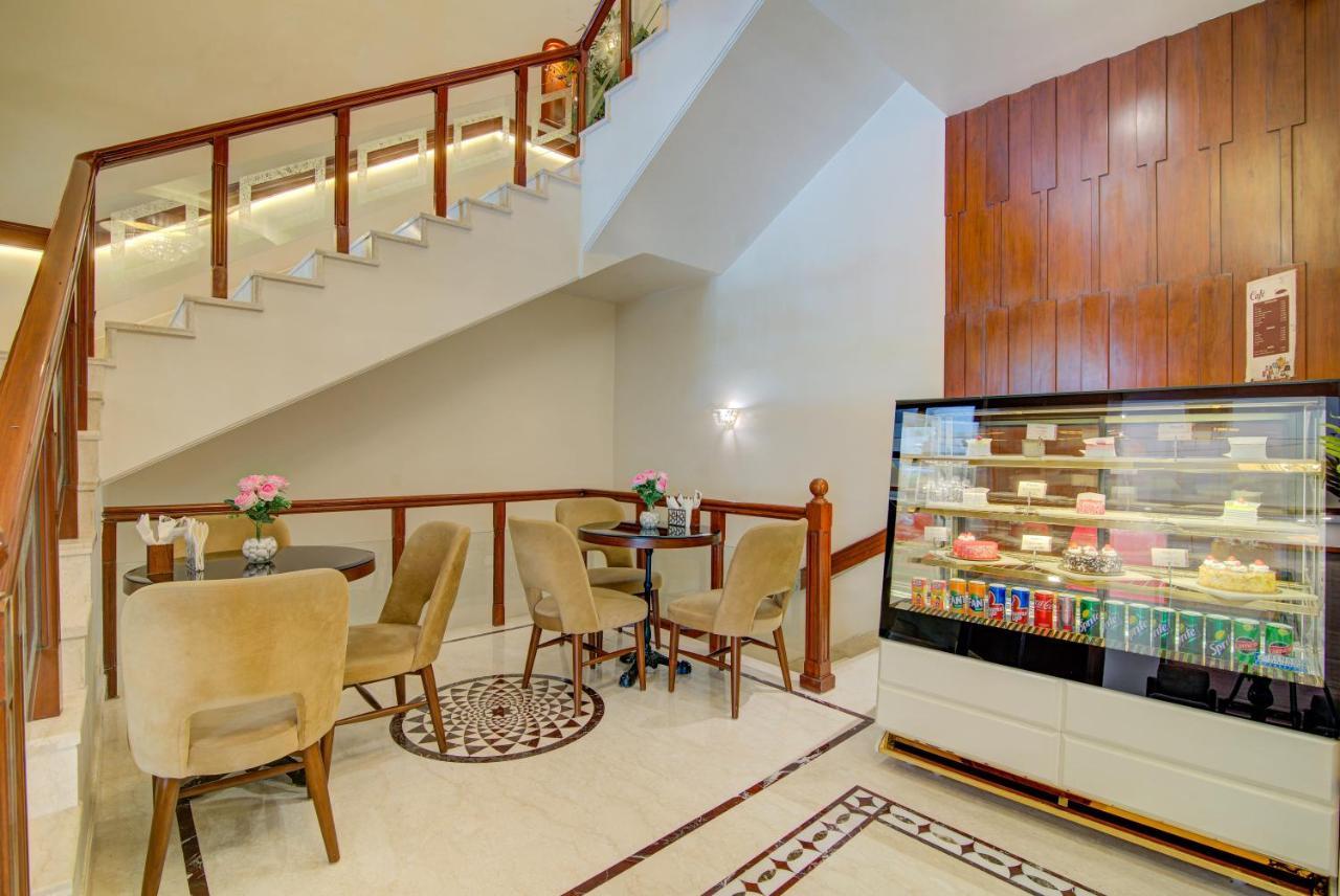 Hotel Home In By Amrik Sukhdev Sonipat Exterior foto