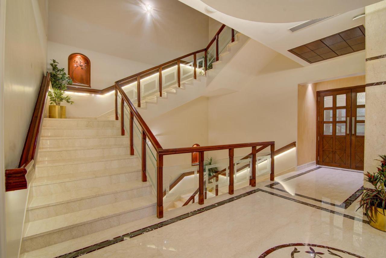 Hotel Home In By Amrik Sukhdev Sonipat Exterior foto
