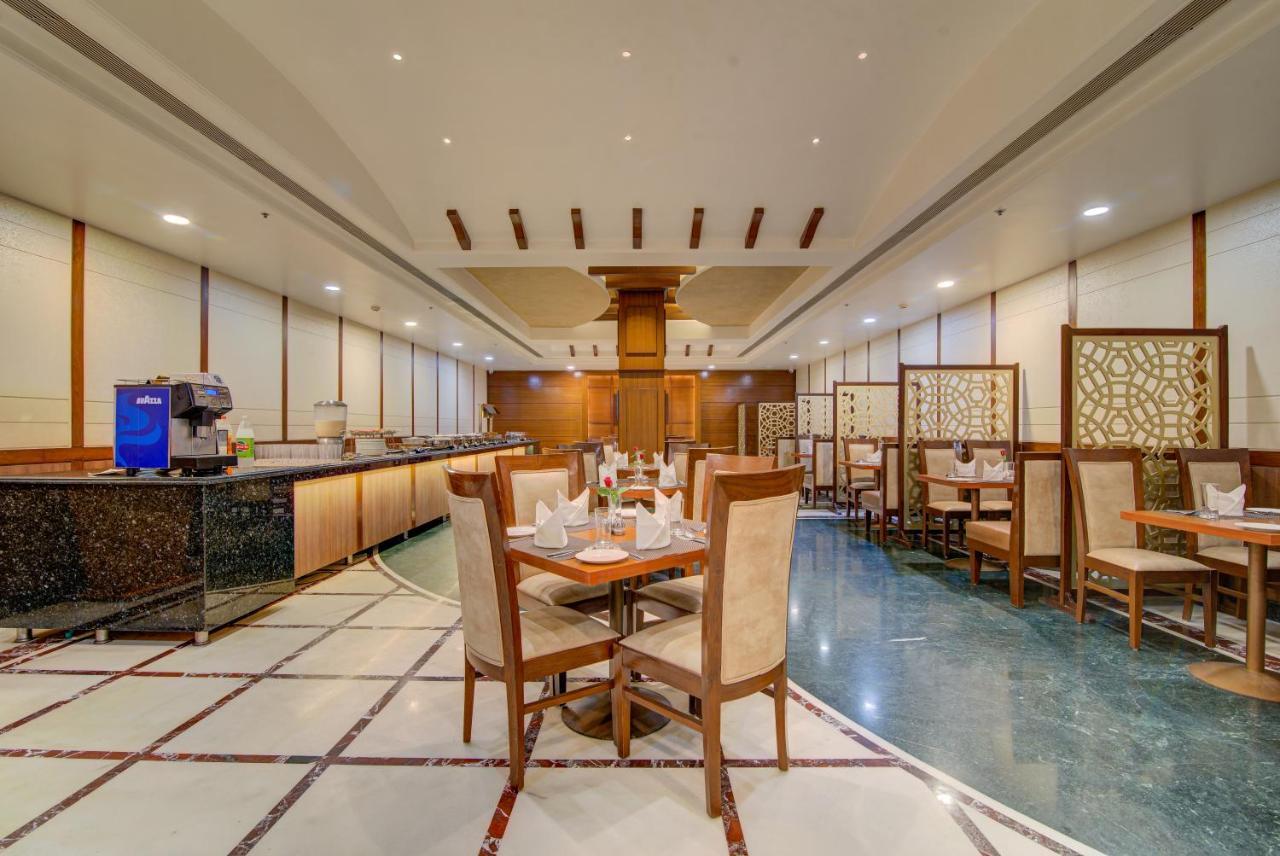 Hotel Home In By Amrik Sukhdev Sonipat Exterior foto