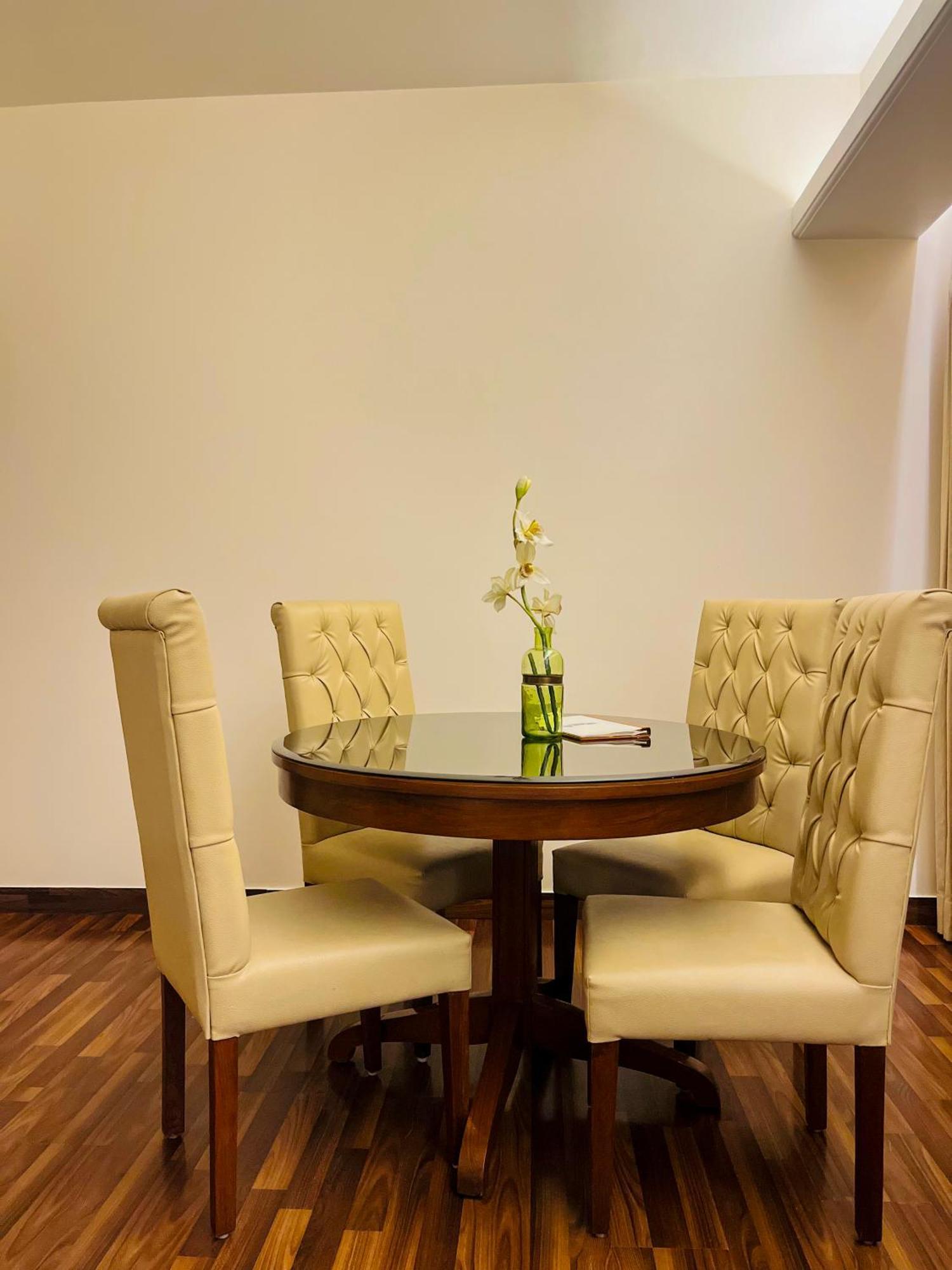 Hotel Home In By Amrik Sukhdev Sonipat Exterior foto